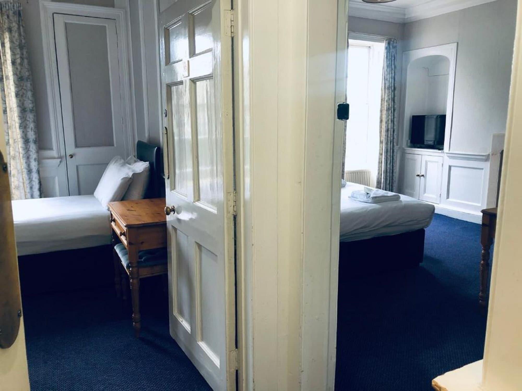 Parade Park Accommodation Бат Экстерьер фото
